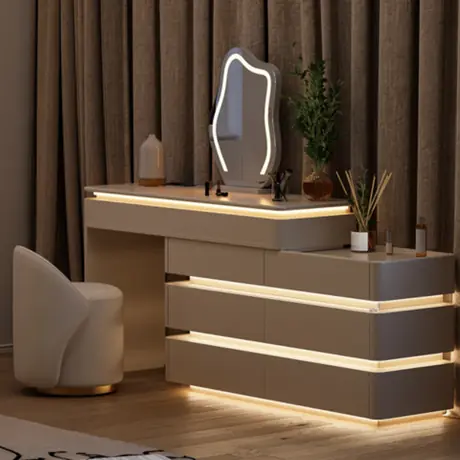 IIUNE MAKEUP VANITY