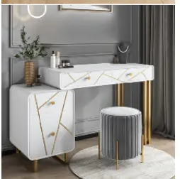 Lara Makeup Vanity