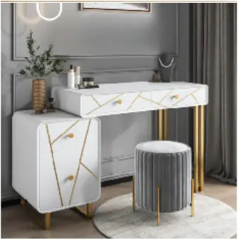 Lara Makeup Vanity