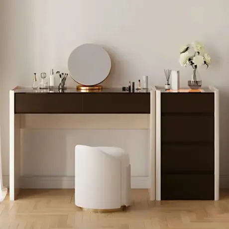 LILA MAKEUP VANITY